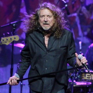 Robert Plant, Robert Plant and the Band of Joy in Robert Plant and the Band of Joy Performing Live