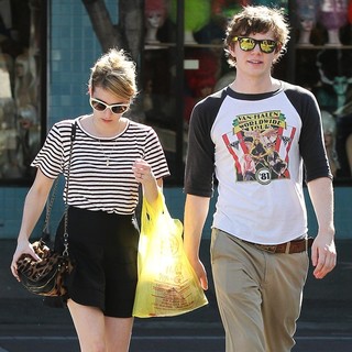 Emma Roberts and Evan Peters Seen Outside A Halloween Store - roberts-peters-outside-a-halloween-store-04