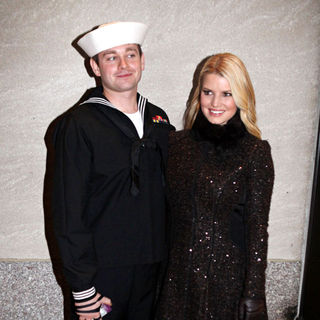 John Britt, Jessica Simpson in Celebrities Performs at The Rockefeller Center Christmas Tree Lighting