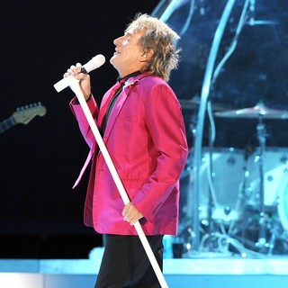 Rod Stewart in Rod Stewart Performs at The Bank Atlantic Center