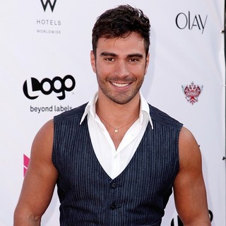Rodiney Santiago in LOGO's 2012 NewNowNext Awards
