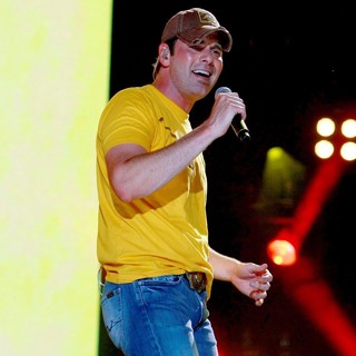 Rodney Atkins in The 2009 CMA Music Festival - Day 2 - The Ultimate Country Music Fan Experience