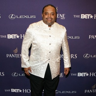 Roland S. Martin in BET Honors 2013: Red Carpet Presented by Pantene - Arrivals