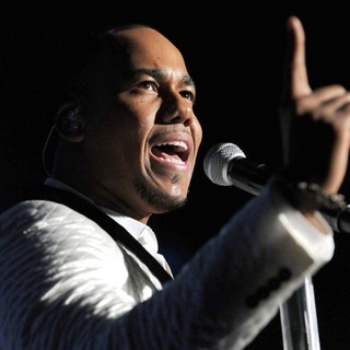 Romeo Santos in Romeo Santos Performs Live at American Airline Arena