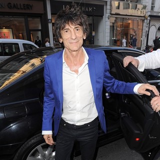 Ronnie Wood, The Rolling Stones in Ronnie Wood at The Halcyon Gallery After Visting The Warhol-Mauro New Colaborative Pop Art Show