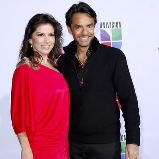 Alessandra Rosaldo, Eugenio Derbez in The 12th Annual Latin GRAMMY Awards - Arrivals