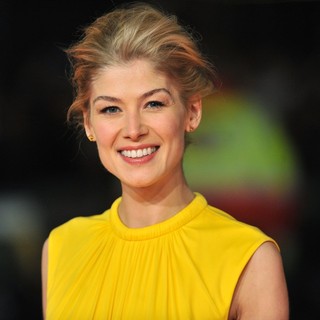 Rosamund Pike in Jack Reacher UK Film Premiere - Arrivals
