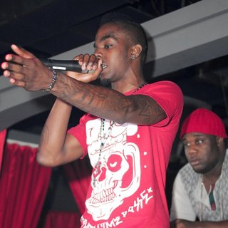 Roscoe Dash in Roscoe Dash Performs Live on Stage