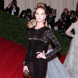 Rosie Huntington-Whiteley in Schiaparelli and Prada Impossible Conversations Costume Institute Gala
