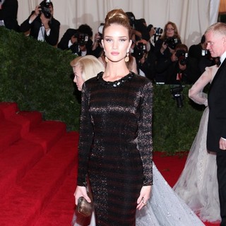 Rosie Huntington-Whiteley in Schiaparelli and Prada Impossible Conversations Costume Institute Gala