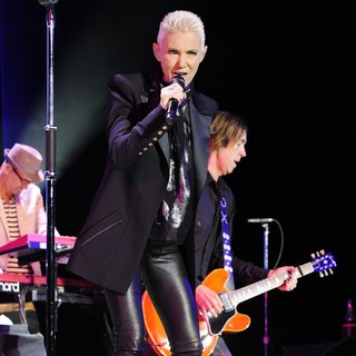 Roxette in Roxette Perform Live