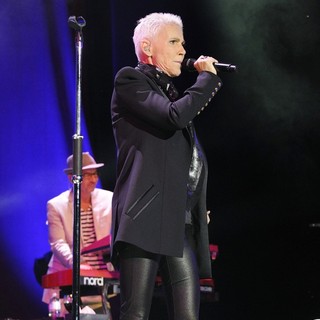 Roxette Perform Live - roxette-perform-live-08
