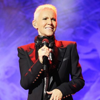 Marie Fredriksson, Roxette in Roxette Perform Live