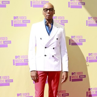 2012 MTV Video Music Awards - Arrivals