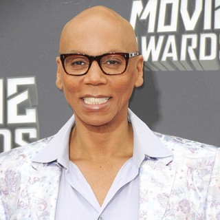 2013 MTV Movie Awards - Arrivals
