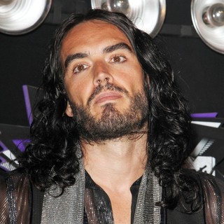 Russell Brand in 2011 MTV Video Music Awards - Arrivals