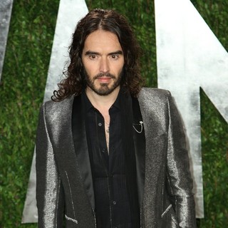 Russell Brand in 2013 Vanity Fair Oscar Party - Arrivals - russell-brand-2013-vanity-fair-oscar-party-03