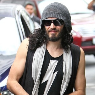 Russell Brand in Russell Brand Is Seen in Good Spirits After Departing from His Yoga Class