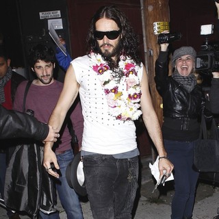 Russell Brand in Russell Brand Leaving Largo