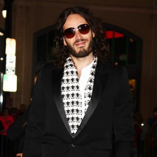 Russell Brand in The Los Angeles World Premiere of Gangster Squad - Arrivals