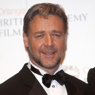 Russell Crowe in Orange British Academy Film Awards 2012 - Press Room