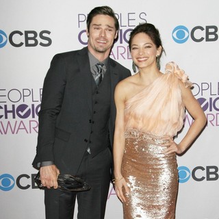 Jay Ryan, Kristin Kreuk in People's Choice Awards 2013 - Press Room