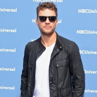 ryan phillippe Picture 65 - Ryan Phillippe Out in West ...
Ryan Phillippe