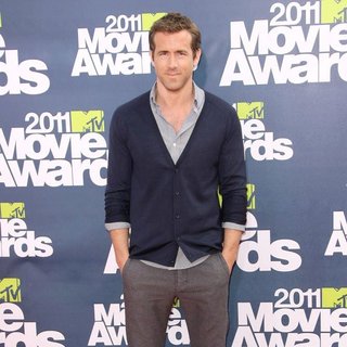 Ryan Reynolds in 2011 MTV Movie Awards - Arrivals