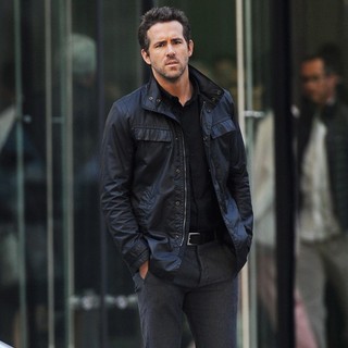 Ryan Reynolds in Filming Scenes for The Movie R.I.P.D.