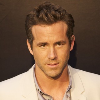 Ryan Reynolds in Premiere of Green Lantern - Arrivals