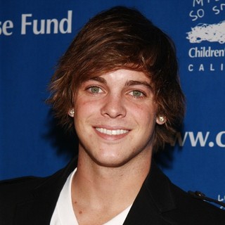 Ryan Sheckler in Children's Defense Fund 19th Annual Los Angeles Beat The Odds Awards - ryan-sheckler-19th-annual-los-angeles-beat-the-odds-awards-01