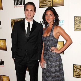 Thomas Sadoski, Olivia Munn in 2012 Critics' Choice TV Awards - Arrivals