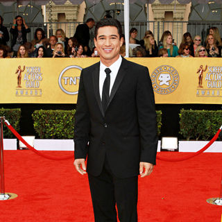 Mario Lopez in The 17th Annual Screen Actors Guild Awards (SAG Awards 2011) - Arrivals