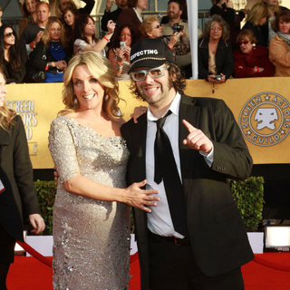 Jane Krakowski, Judah Friedlander in The 17th Annual Screen Actors Guild Awards (SAG Awards 2011) - Arrivals