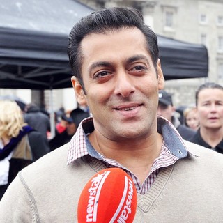 Salman Khan in A Dance Scene Is Filmed on The Set of Ek Tha Tiger