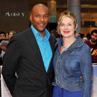 Colin Salmon, Fiona Hawthorne in Larry Crowne UK Premiere - Arrivals