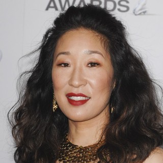 Sandra Oh in The 43rd Annual NAACP Awards - Arrivals - sandra-oh-43rd-annual-naacp-awards-01