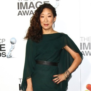 Sandra Oh in The 44th NAACP Image Awards - sandra-oh-44th-naacp-image-awards-02