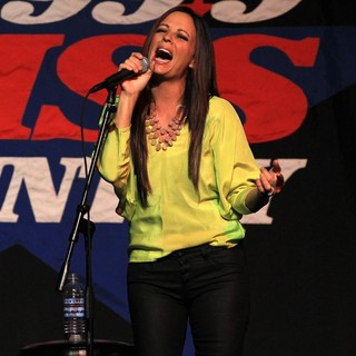 Sara Evans in Sara Evans Performs at The 99.9 Kiss Country Undercover Concert