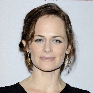 Sarah Clarke in Canadian Premiere The Twilight Saga's Breaking Dawn Part I - Arrivals
