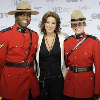 Sarah McLachlan in 2012 JUNO Awards - Arrivals - sarah-mclachlan-2012-juno-awards-04