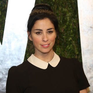 Sarah Silverman in 2013 Vanity Fair Oscar Party - Arrivals - sarah-silverman-2013-vanity-fair-oscar-party-02