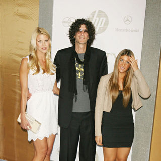 Howard Stern in World Premiere of 'Sex and the City 2' - Arrivals - satc2_arrivals_3_11_wenn2860842