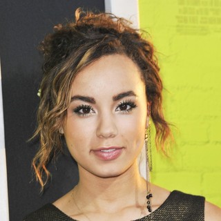 Savannah Jayde in The Los Angeles Premiere of The Perks of Being a Wallflower - Arrivals