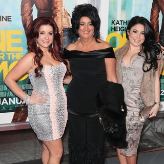 Christina Scali, Diane Scali, Kimberly Gambale in The One for the Money Premiere