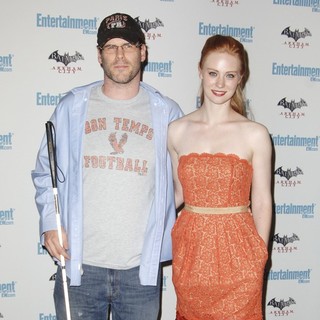 E.J. Scott, Deborah Ann Woll in Comic Con 2011 Day 3 - Entertainment Weekly Party - Arrivals