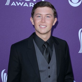 Scotty McCreery in 2012 ACM Awards - Arrivals