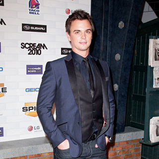 Darin Brooks
