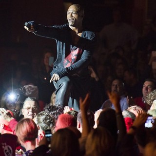 Seal in Seal Performing Live