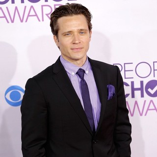 Seamus Dever